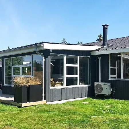 Three-bedroom Holiday In 21 Holiday home Blavand
